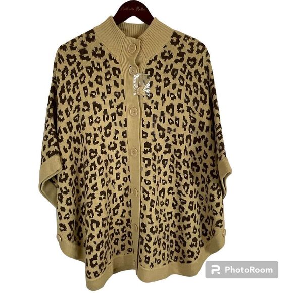 New Denim & Co Women Animal Jacquard Poncho Tan Brown Sz XL Button Front Cape U3 - Picture 1 of 11